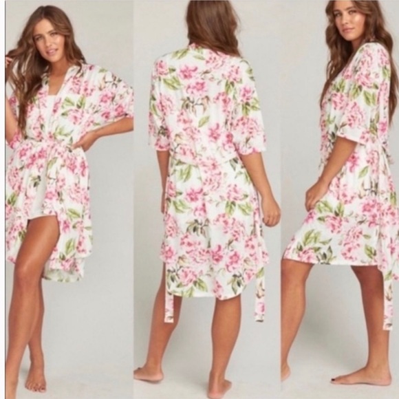 Show Me Your Mumu Floral Brie Robe Kimono Style Pink White OS - Picture 15 of 16